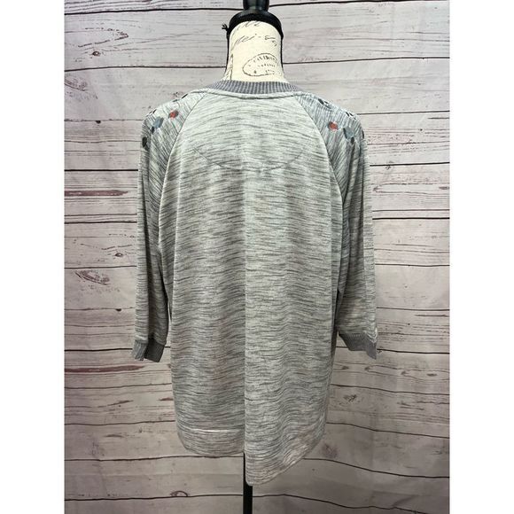 M100-Secret Treasures L super soft 3/4 sleeves pullover light weight sweatshirt - Picture 2 of 3